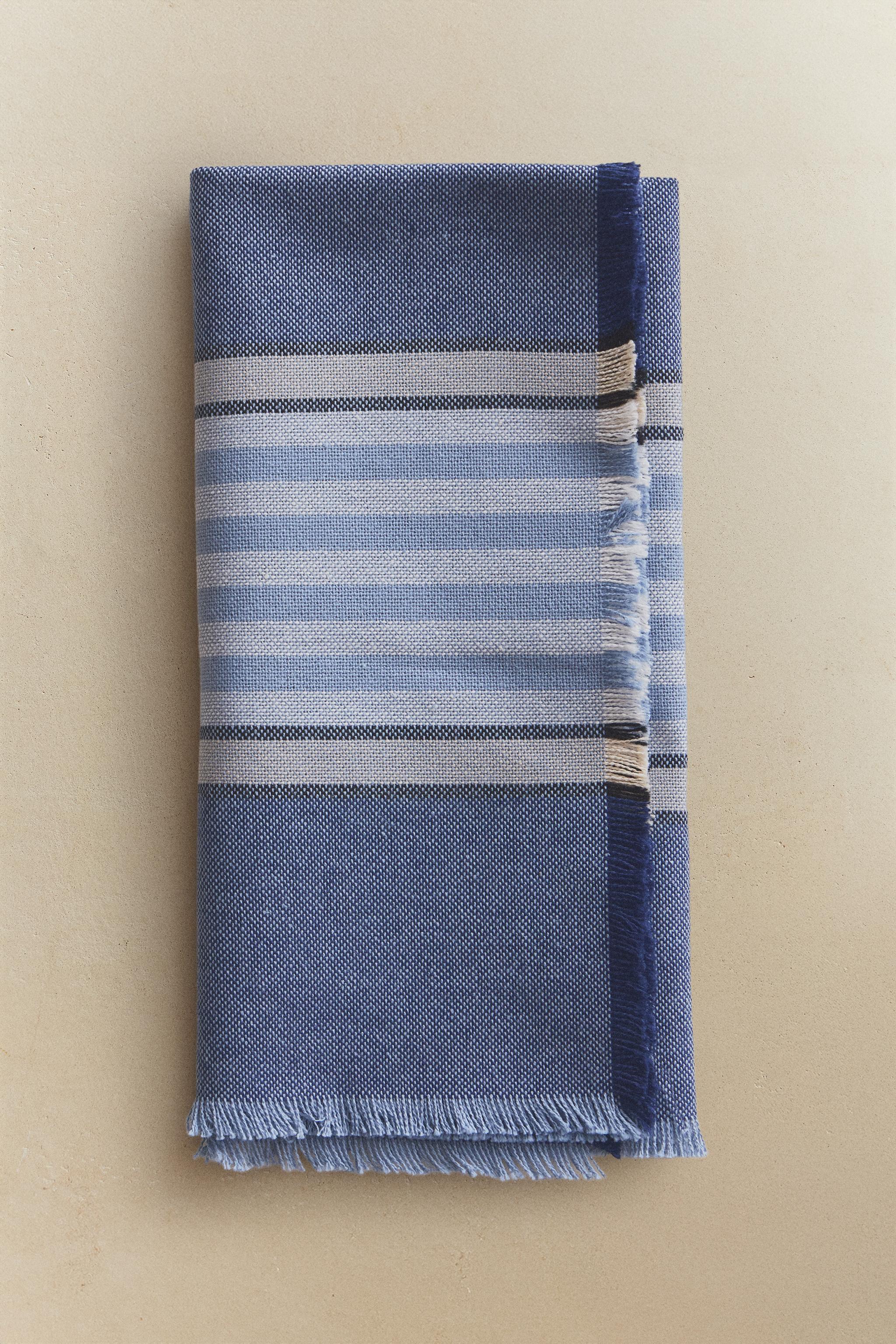 SET OF DYED THREAD STRIPED NAPKINS (SET OF 2)